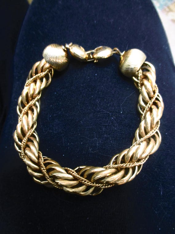 Monet, Elegant Vintage Chunky Rope Twist with Dou… - image 4