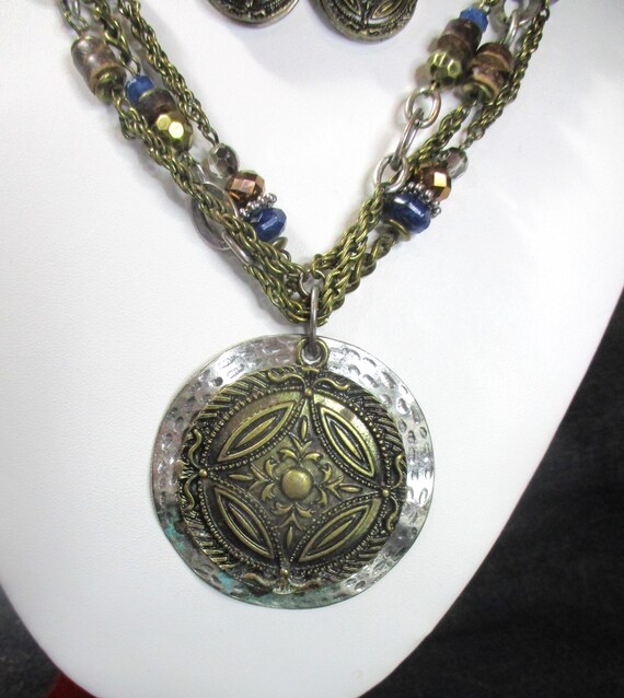 Vintage Ruby Rd Medallion /Statement Necklace & P… - image 2
