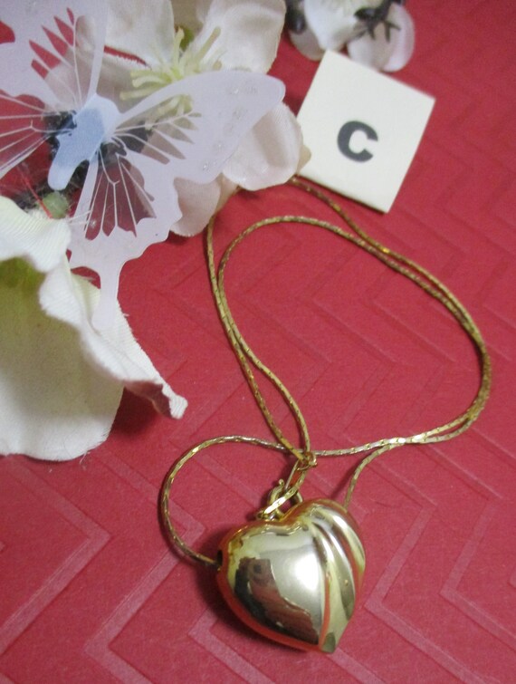 Vintage Heart Pendants/Chains: 6 Valentine Choice… - image 6