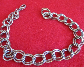 Vintage Double Link 71/2" silver Charm Bracelet, Lobster Claw clasp, Estate jewelry  B122