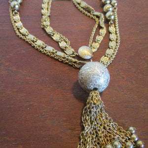 Tassel Necklace. Vintage goldtone, double chain / tassel necklace,  Estate jewelry items, G114