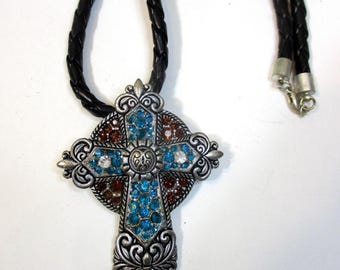 Vintage engraved silvertone cross with pave rhinestones, braided 17" choker. #2740