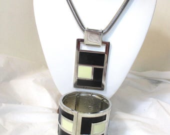 Chunky Chico Art Deco 2 pc Pendant-Cuff Bracelet Set, Black-Cream-Silver. #2771