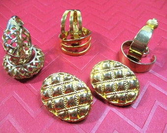 4 pair Set - Vtg Goldtone clip-back earrings:  Includes 2 pr 1" hoops, 1 pr 7/8" hoop, 1 pr 1 1/8" oval. 1 Trifari.  Estate sale finds #2188