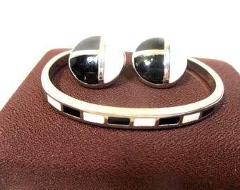 2 pc OOAK Black-White Enameled Silvertone bracelet + Chico pierced earrings. #2739