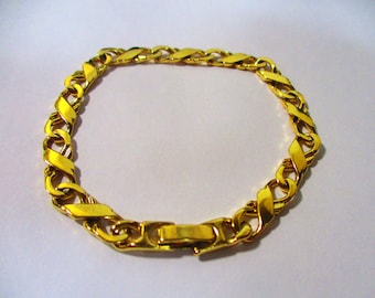 Vintage Goldtone Infinity Link Bracelet, 7 1/4".  Giftable condition.  #2381