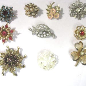 Scatter Pins: 10 picks-pearls, r'stones, turquoise in bronze, MOP pin, chocolate pearls, Coro enameled flower & 4 leaf clover G057