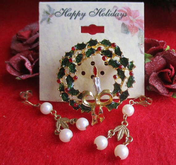 Vintage Holly Wreath & drop earrings 2 pc Set: En… - image 6