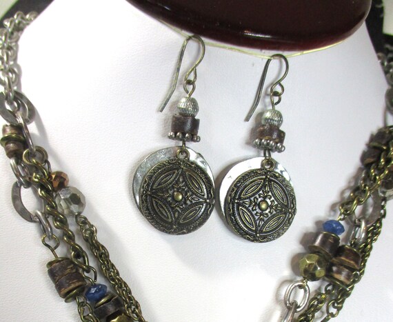 Vintage Ruby Rd Medallion /Statement Necklace & P… - image 3