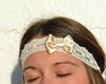 Headband/Ras de cou en dentelle écrue orné d'un nœud de satin crème