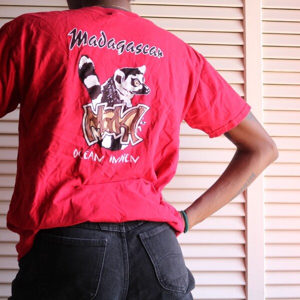 Vintage Madagascar Lemur T-Shirt