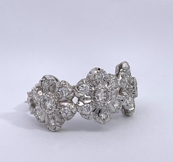 Buccellati 18K White gold Diamond 3 Blossom Ring - image 8