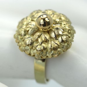 Cartier 6.5 18k yellow gold flower ring with polished ball on top and matching band image 2
