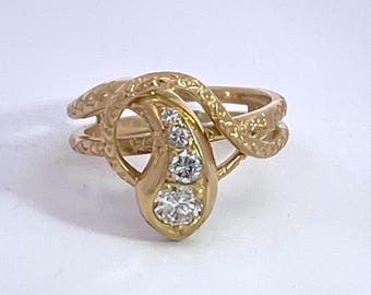 Diamond Head Snake Ring 18K