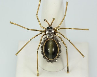 Retro Cat's Eye Chrysoberyl Spider Brooch with Scalloped Diamond Accents and 18k Yellow Gold