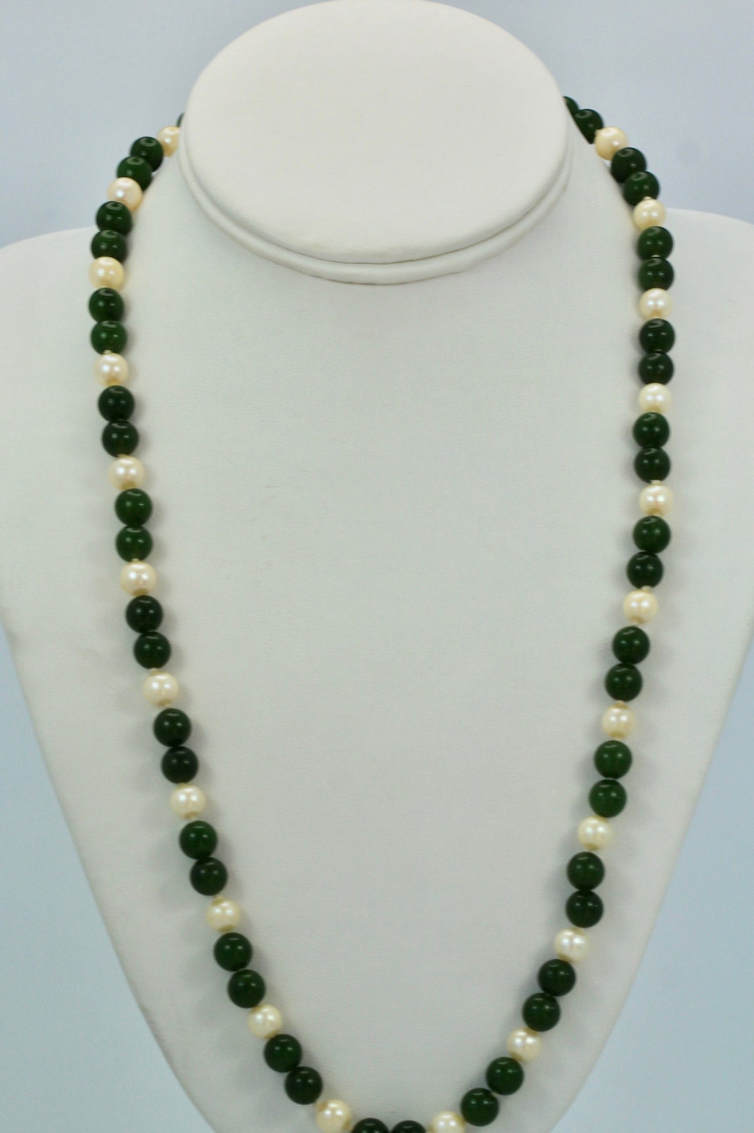Nephrite Jade and Saltwater Pearl Necklace Etsy