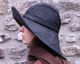 Black British Waxed Cotton Rainhat, Large brimmed rainhat, collapsible rainhat, women&#39;s rainhat, waterproof hat, autumn hat, pop up