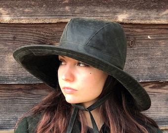 Green British Waxed Cotton Rainhat, Large brimmed rainhat, collapsible rainhat, women's rainhat, waterproof hat, autumn hat, pop up