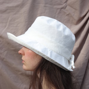 Milk White Linen Sun Hat: Foldable Summer Hat with Tie