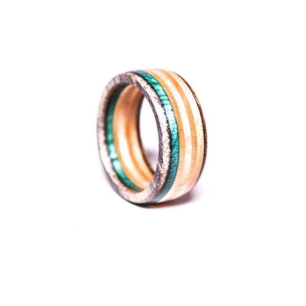 Recycled Skateboard Ring (brown/green/grey)