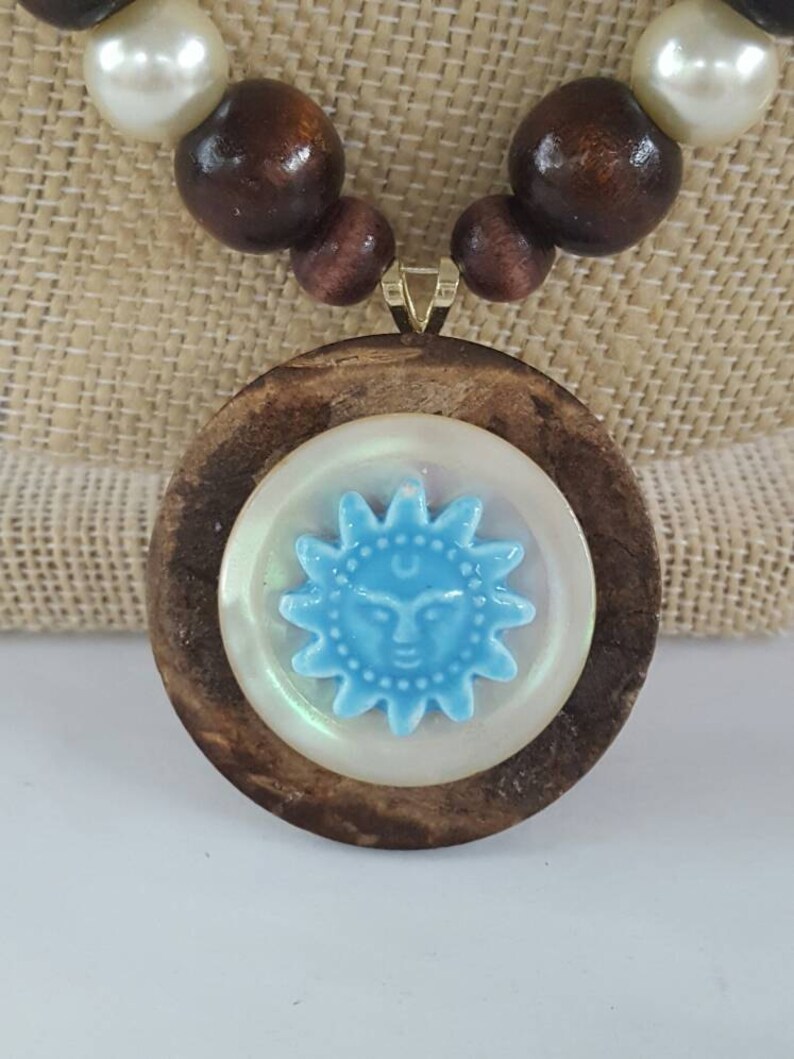 Buttons and Bead Sun necklace
