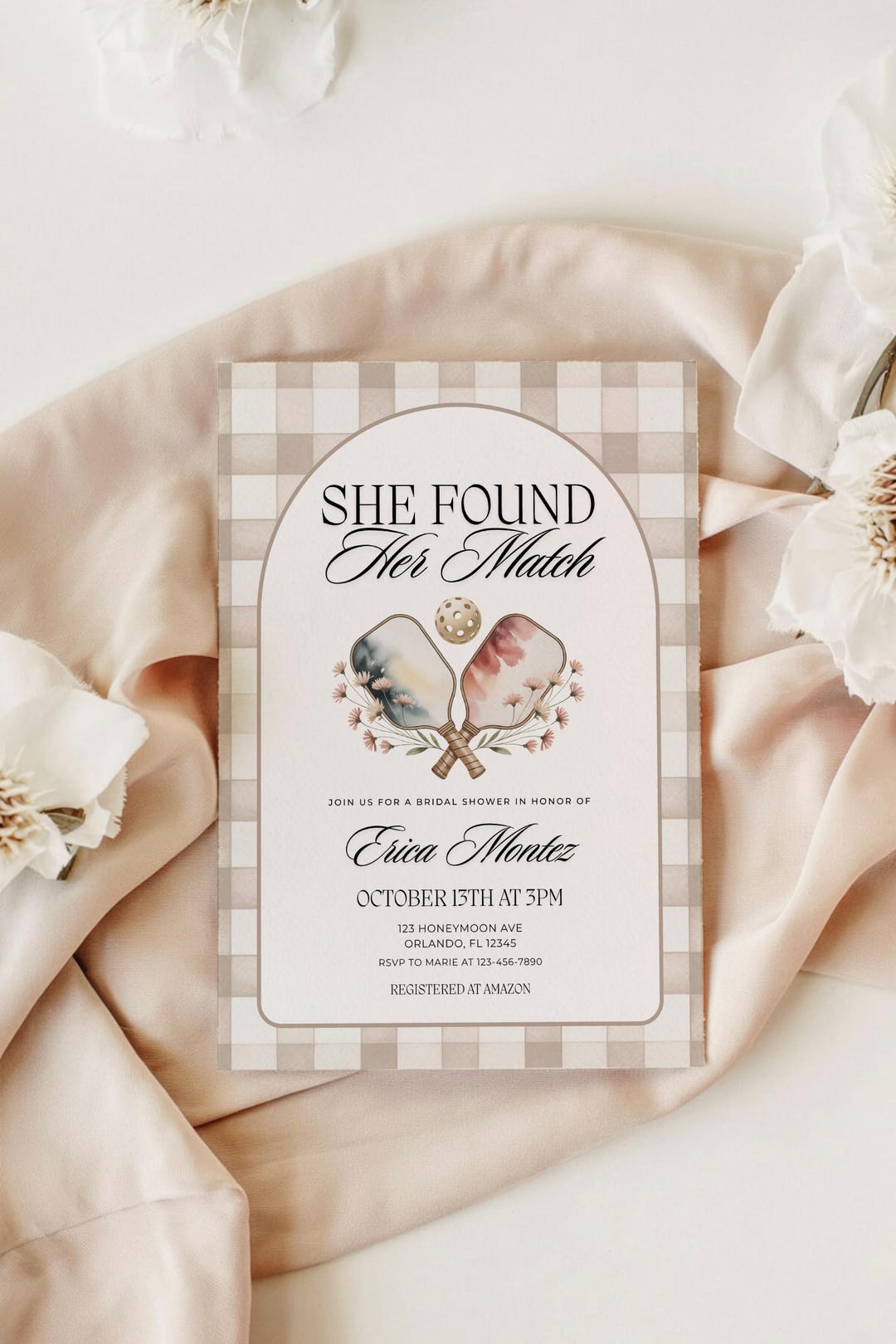 ピックルボールブライダルシャワー招待状：素朴な水彩画パドルCanva