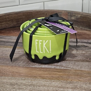 Nuevas tazas medidoras de Rae Dunn / Halloween / Juego de 4 / ¡EEK!, ¡BUUU!, ¡SHRIEK! y ¡Ahh!