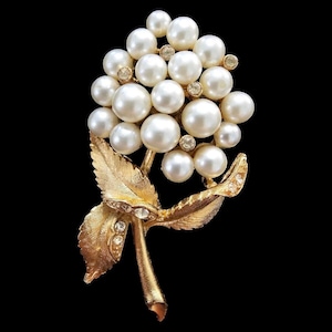 SAVVY SWAROVSKI ビンテージブローチ　baseball Savvy by Swarovski - Etsy