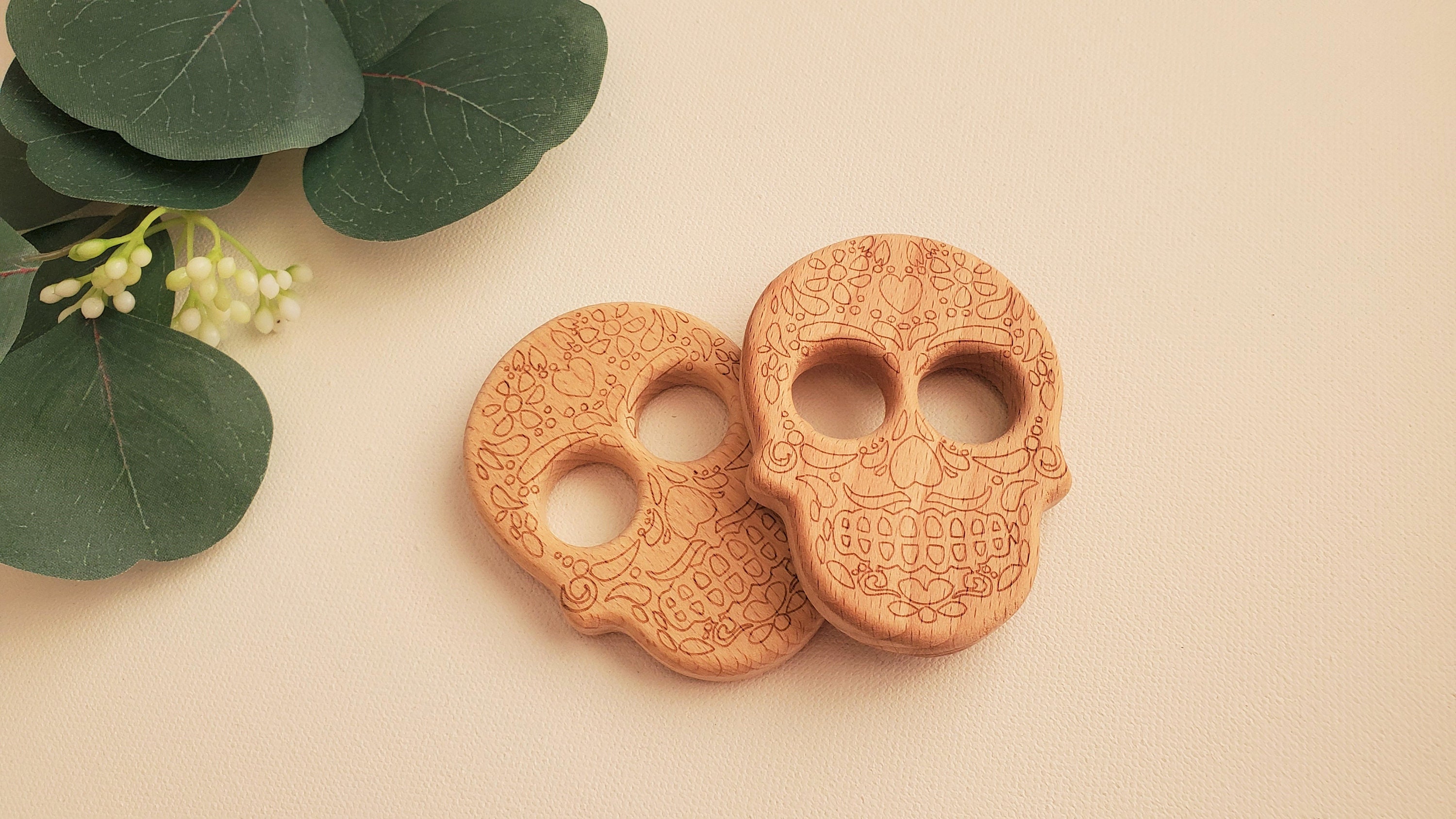 skull teether
