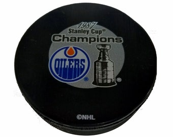1987 Edmonton Oilers Stanley Cup Champions Collectible Hockey Puck