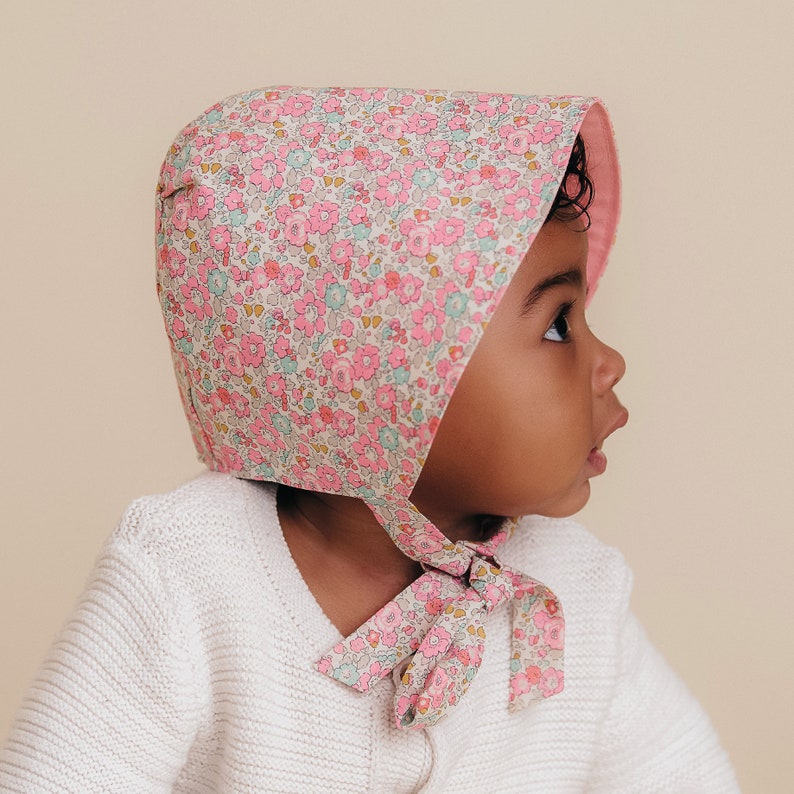 Sun Bonnet Babymütze Made with Liberty Fabrics Tana Lawn Michelle Pink Bild 9