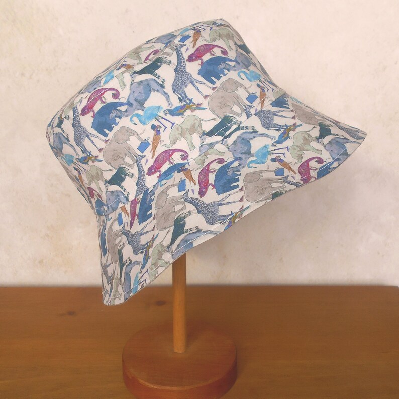 Queue for the Zoo Grey Liberty Cotton Bucket Sun Hat