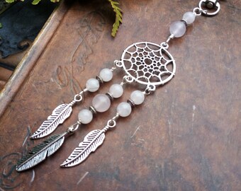 Amuleto de cuarzo rosa para coche con atrapasueños, estilo bohemio para espejo retrovisor, colgante para coche, cristal para coche, regalo para conductor, cristal para ventana.
