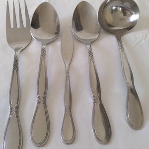 Northland Stainless Colonial Boutique 5 pcs Serving