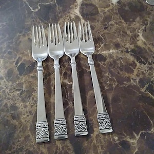 Oneida Brocade 4 Salad Forks Glossy Stainless Steel