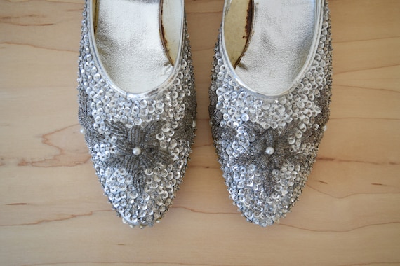 50s 60s Women's 6 Silver Sequin Beaded Slides Sli… - image 1