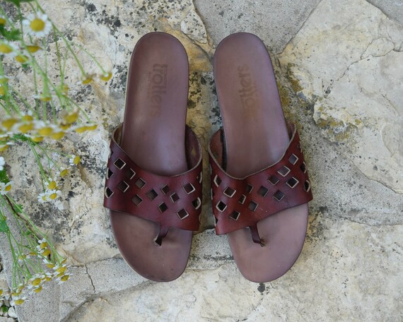 70s old Maine Trotters Sandals Made in U.S.A. Woman s 6.5 Brown