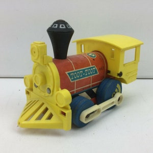 Vintage 1964 Fisher Price Wood Toot Toot Train Locomotive 643