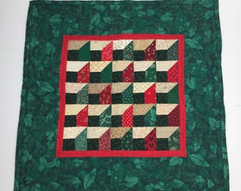 Vintage 90s Hand Made Quilted Christmas Wall Hanging Attic Windows Quilt 18"X18"