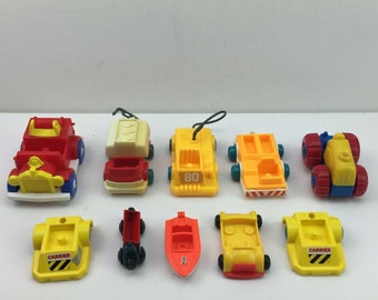 Lot de transport vintage Fisher Price, camion de pompier, bateau, train, pétrolier