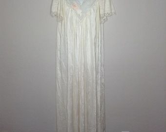 Vintage Val Mode Womens Ivory Night Gown Long V-Neck Short Sleeve Medium