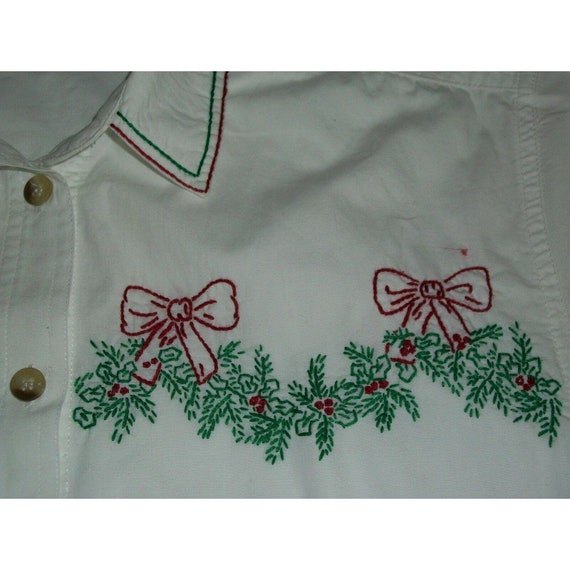 Christmas Hand Embroidered Holiday White Cotton S… - image 1