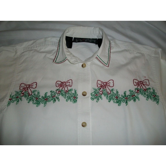 Christmas Hand Embroidered Holiday White Cotton S… - image 2