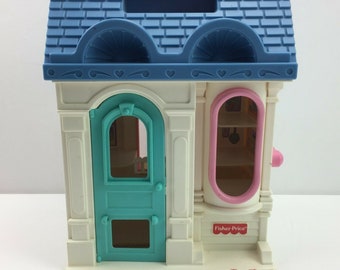 Fisher Price Pet Shop Store Clam Shell Open Doll House Toy Pretend Play