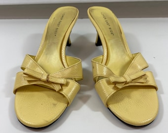 Womens Lower East Side Yellow Bow Slip-On Sandal Pumps 2.5" Heel Spring Size 10