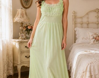 Vintage Wards Womens Lingerie Nightgown Lace Dupont Nylon Green Bows Size 34