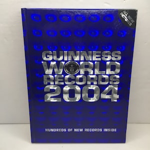 Vintage Guinness Book Of World Records 2004 Hardcover Humas Natural Modern World
