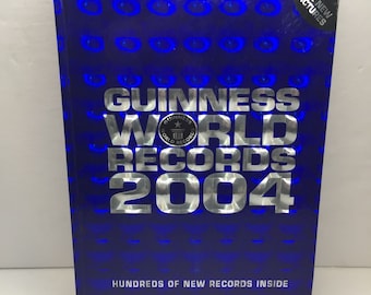 Vintage Guinness Book Of World Records 2004 Hardcover Humas Natural Modern World