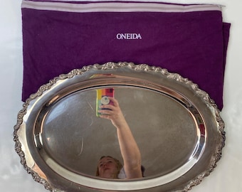 Plateau de service ovale vintage Oneida plaqué argent avec housse de protection violette