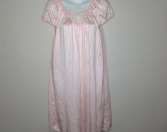 Vintage Womens 80's Lorraine Pink Satin Short Sleeve Nightgown Size Medium